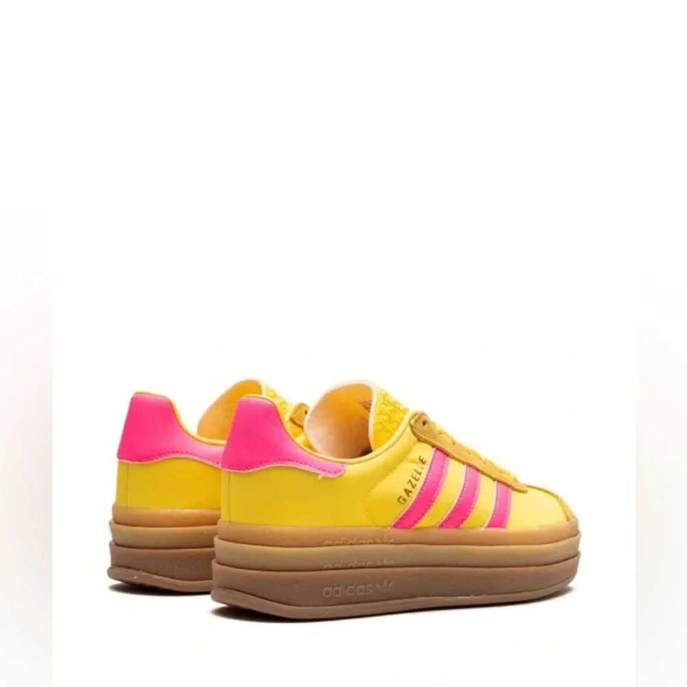 adidas Originals [8.5] Women’s Platform Gazelle Bold Sneakers IG4387